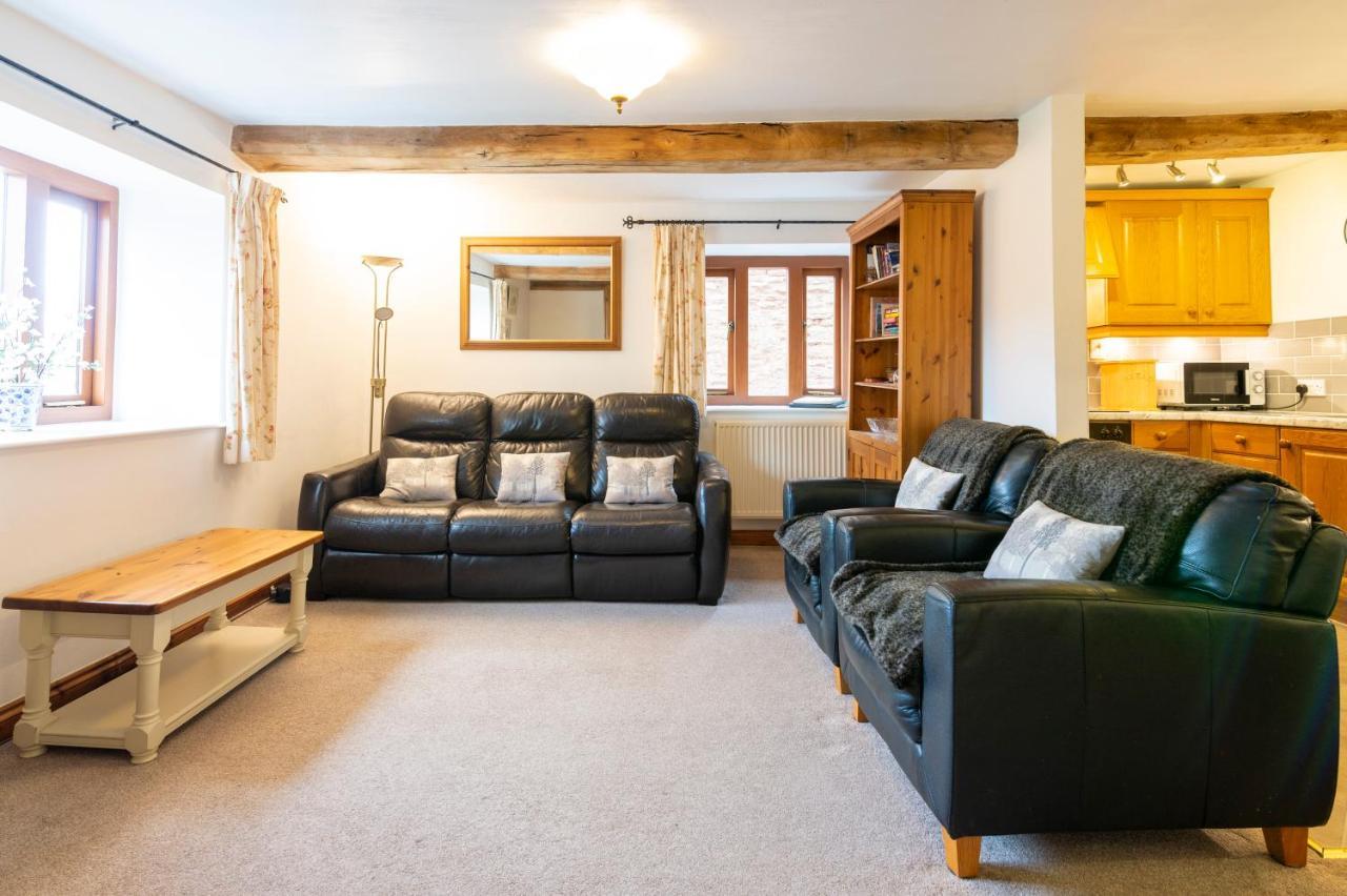 The Oast House - Farm Stay Apartment Set Within 135 Acres บรอมยาร์ด ภายนอก รูปภาพ